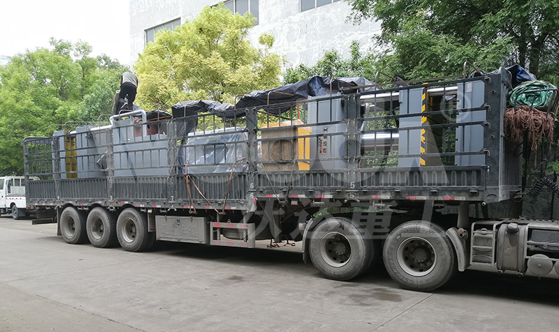 315噸拉伸四柱油壓機(jī)