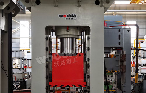 想購買1000噸框架式油壓機？了解價格和選擇要點