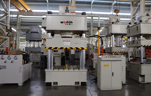 315噸四柱油壓機應用范圍及優(yōu)勢